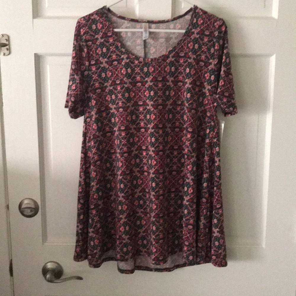 LuLaRoe Perfect Tee